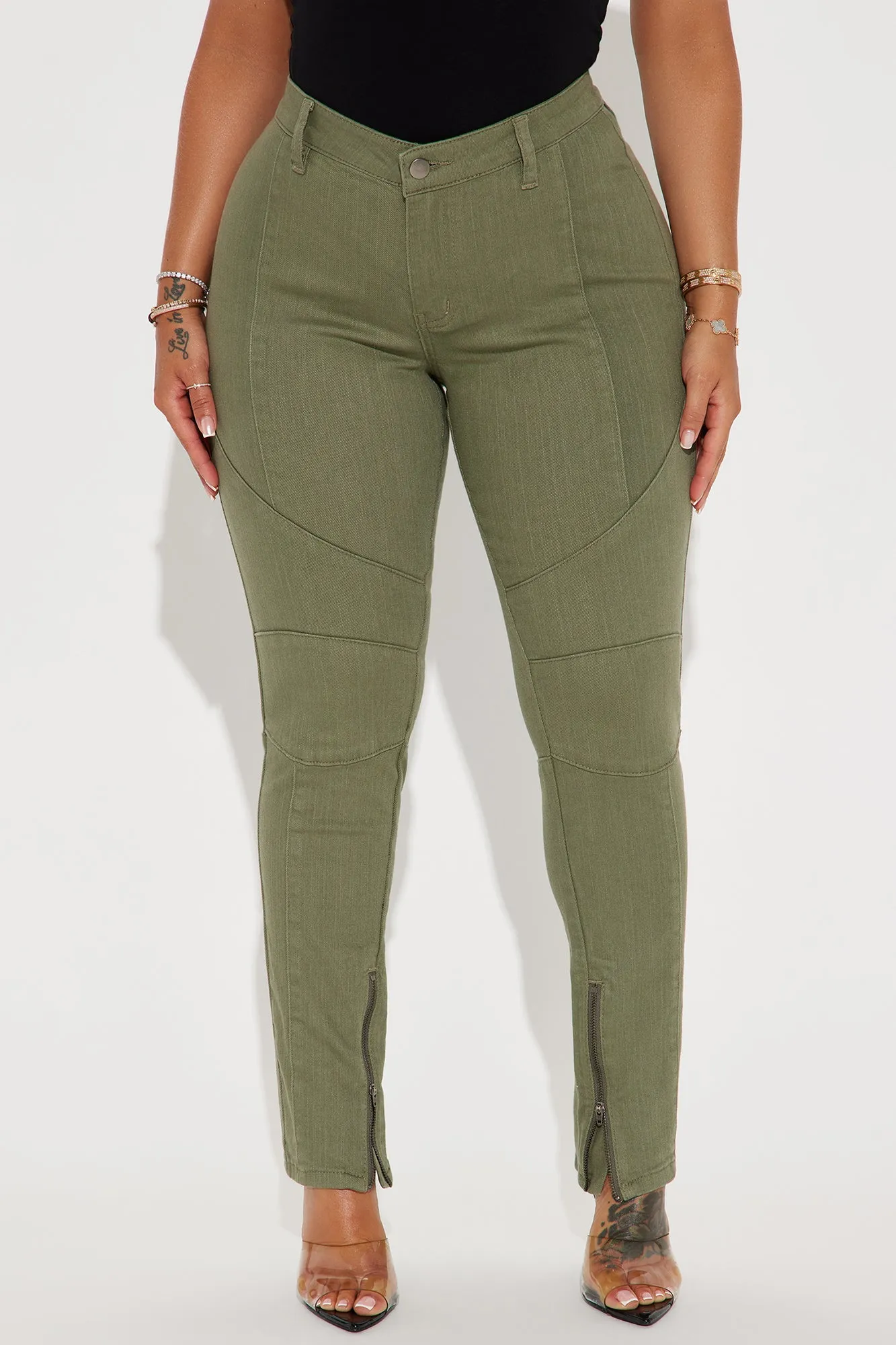 Keeping Score Skinny Pant - Olive